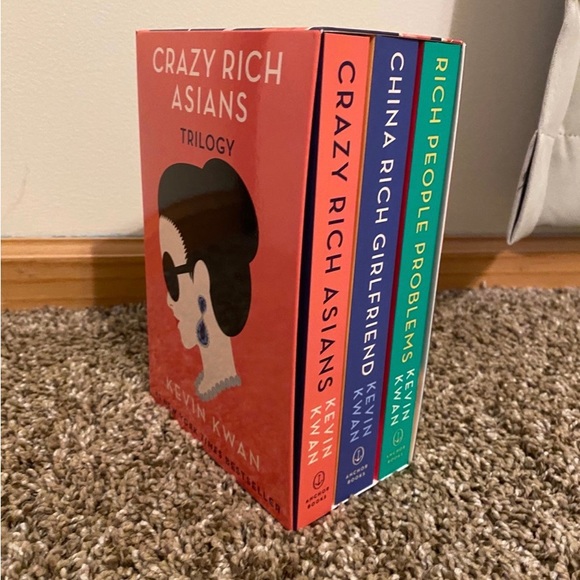 Crazy Rich Asians Trilogy Boxed Set - Picture 2 of 2